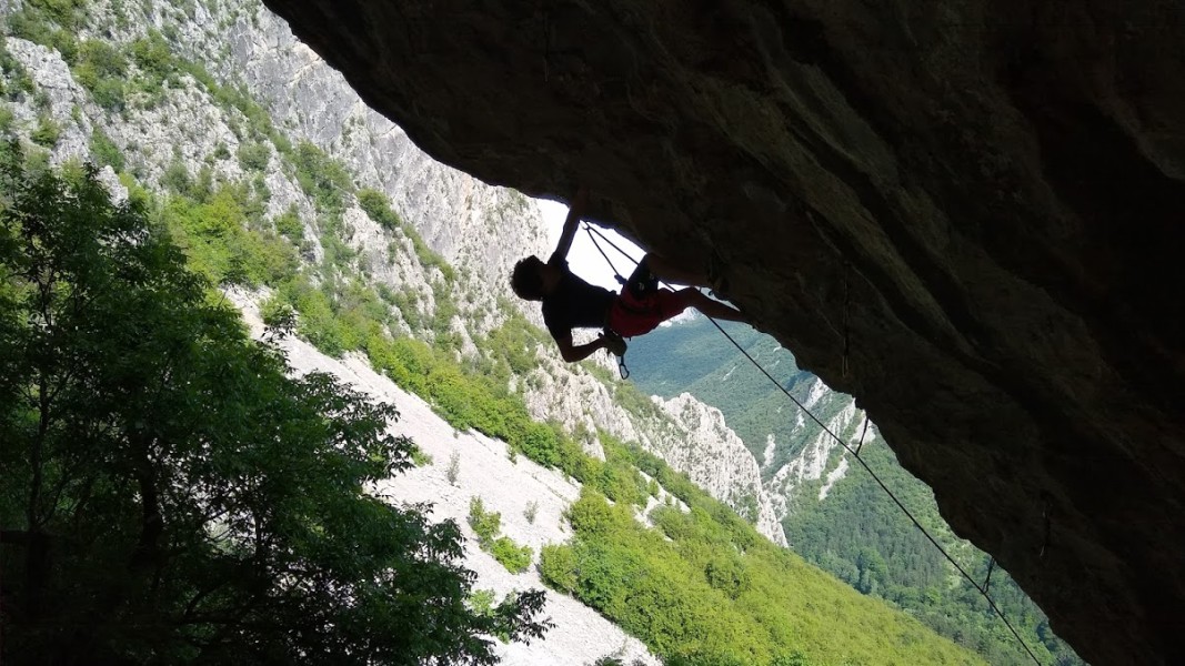 8b и 8b+ преминавания на младите ни надежди