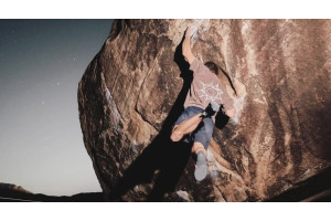 Лорензи с пети боулдър 9А