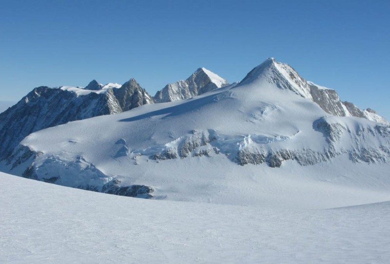 1966, 18 декември